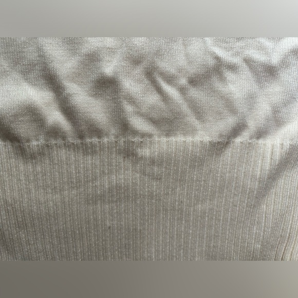 NWOT Taylor Swift knit sweater 3X RED (Taylor’s Version) official merch 🧣 - Picture 7 of 9